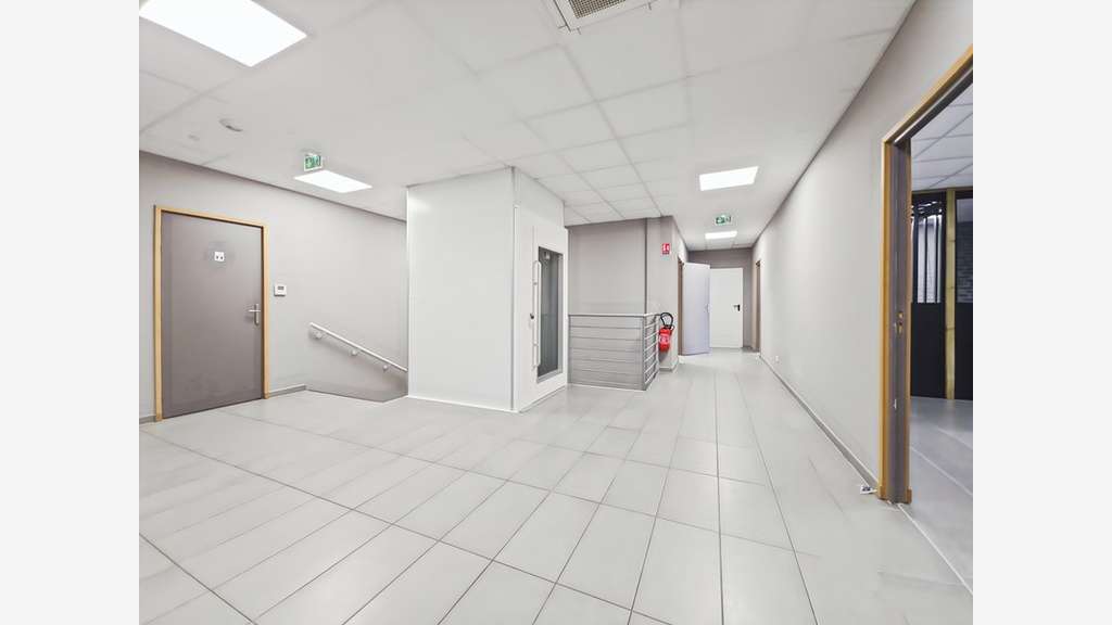 Ab bureaux 342m² Sarrola-Carcopino Baleone centre