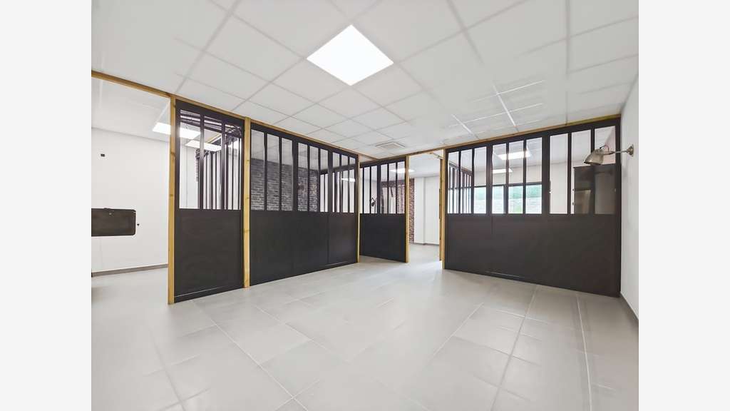 Ab bureaux 342m² Sarrola-Carcopino Baleone centre