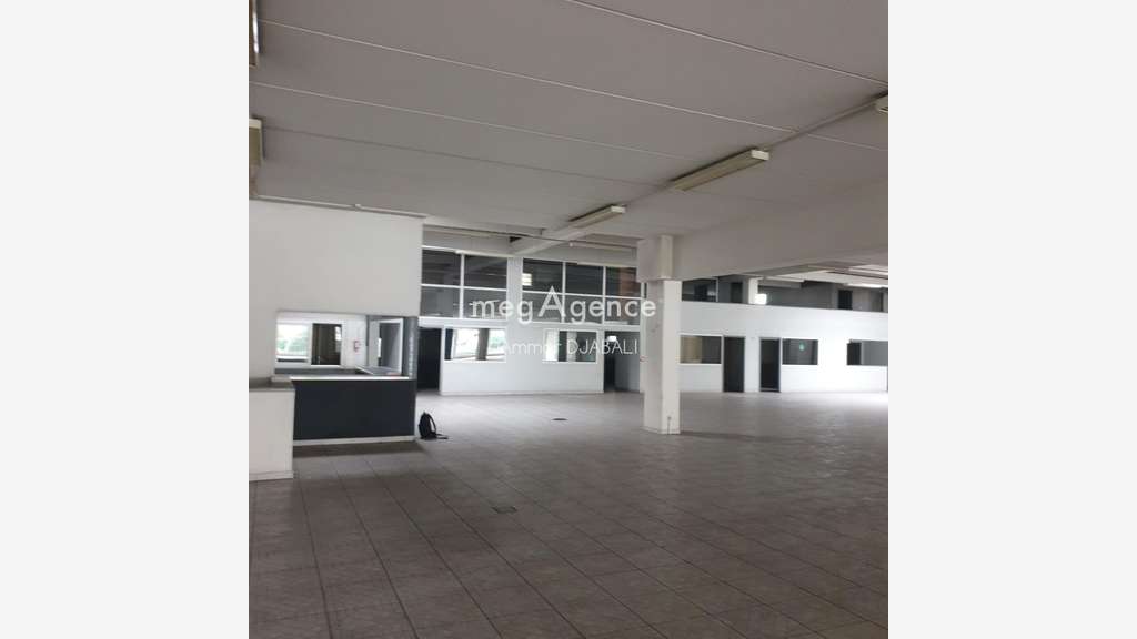 Local modulable de 2630m² au cœur de Schiltigheim