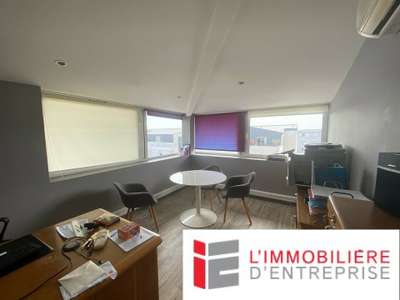 Vente plateau de bureaux 56m² R+3 à Séné