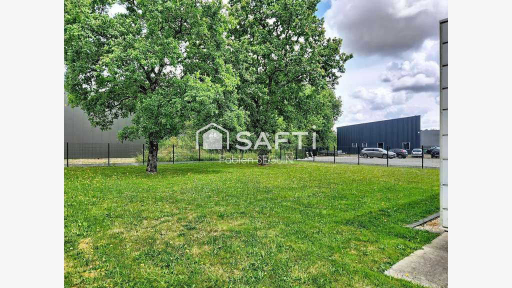 Vente bâtiment bureaux de 105m² à Sèvremoine