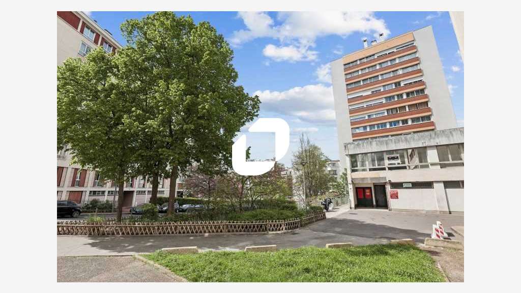 Vente Bureaux 245m² Sevres