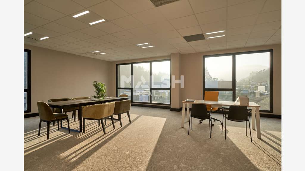 AV local commercial neuf 3315m² divisible à Tarare