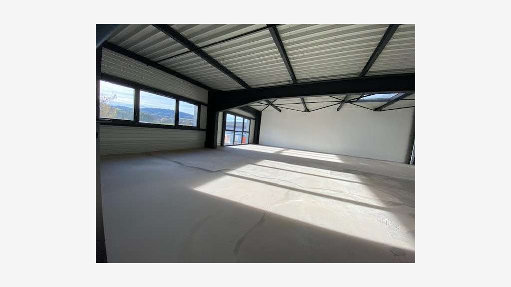 AV local d'activité 98.88m² à Sillingy