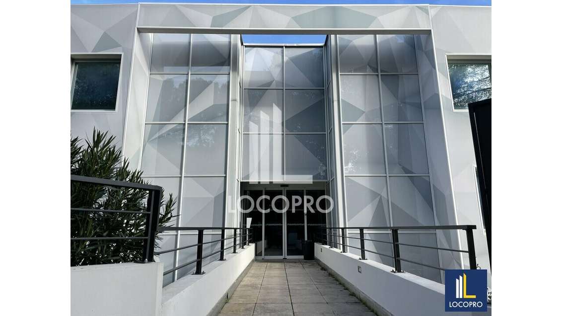 Bureaux de 2104m² à vendre à Sophia Antipolis