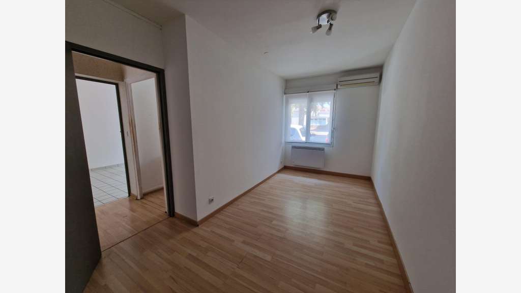 Vente bureaux 120m² à Soual