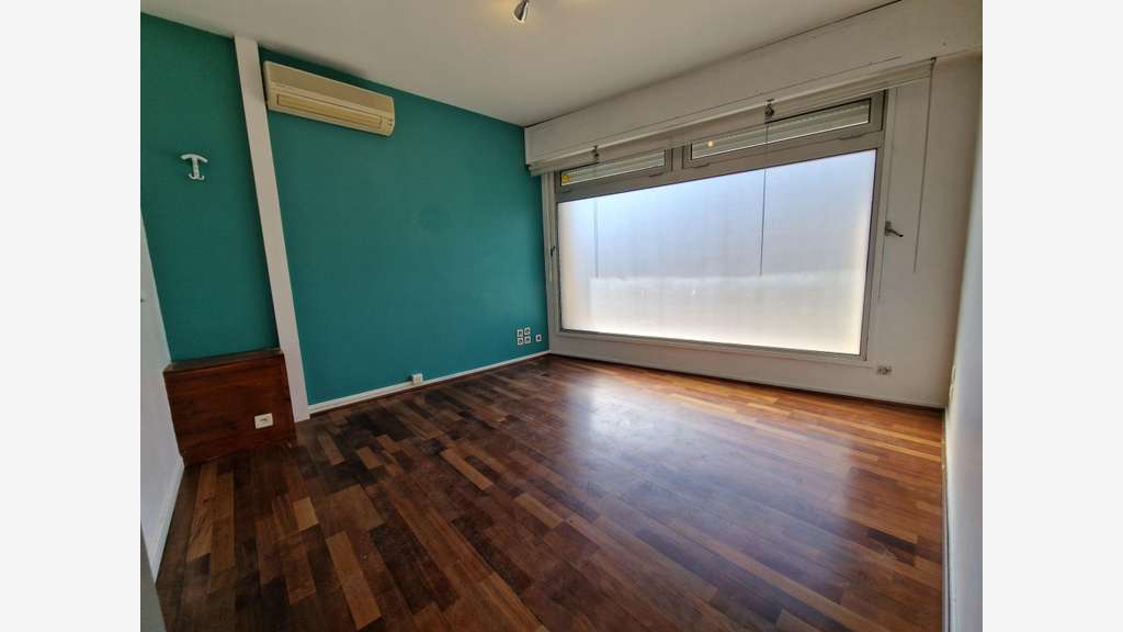 Vente bureaux 120m² à Soual
