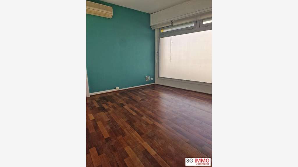 Vente bureaux 120m² à Soual