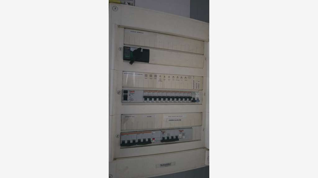 Local/bureau à vendre SOUBISE (17) 1600m² de s