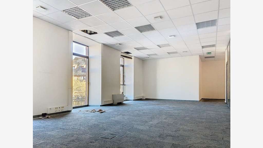 Beaux locaux 261m² Strasbourg, Place du Corbeau 