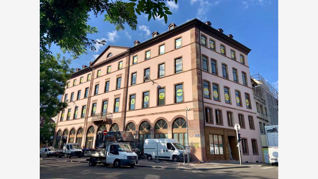 Locaux 133m² R+3 à Strasbourg, Place du Corbeau