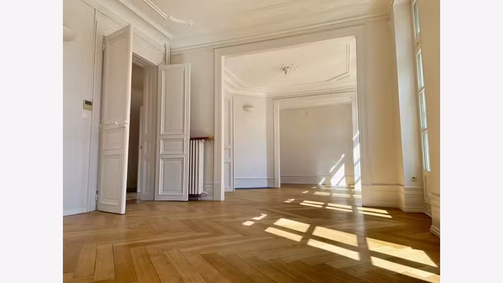 Vente locaux pro de 116m² à Strasbourg Cathédrale