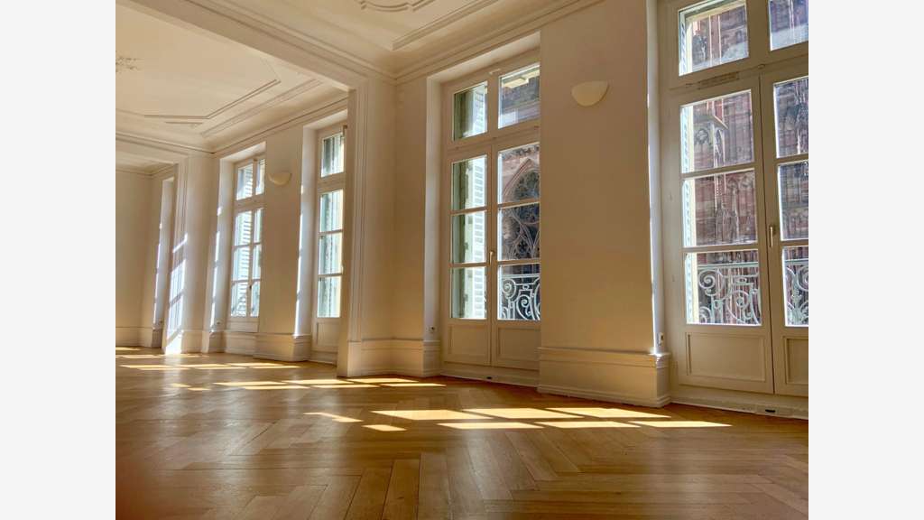 Vente locaux pro de 116m² à Strasbourg Cathédrale