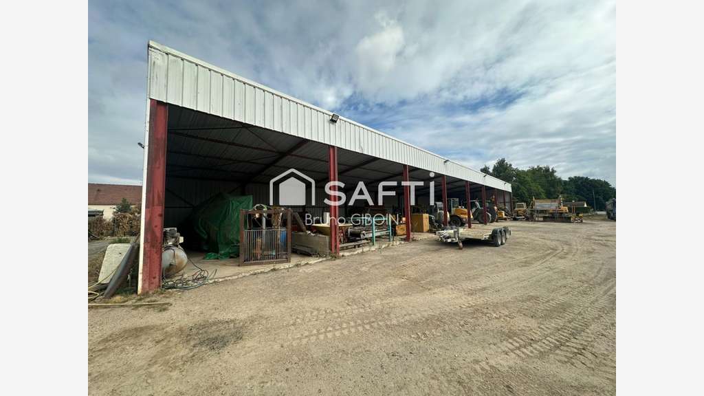 Locaux, 2 hangars 1120m² proche Sully