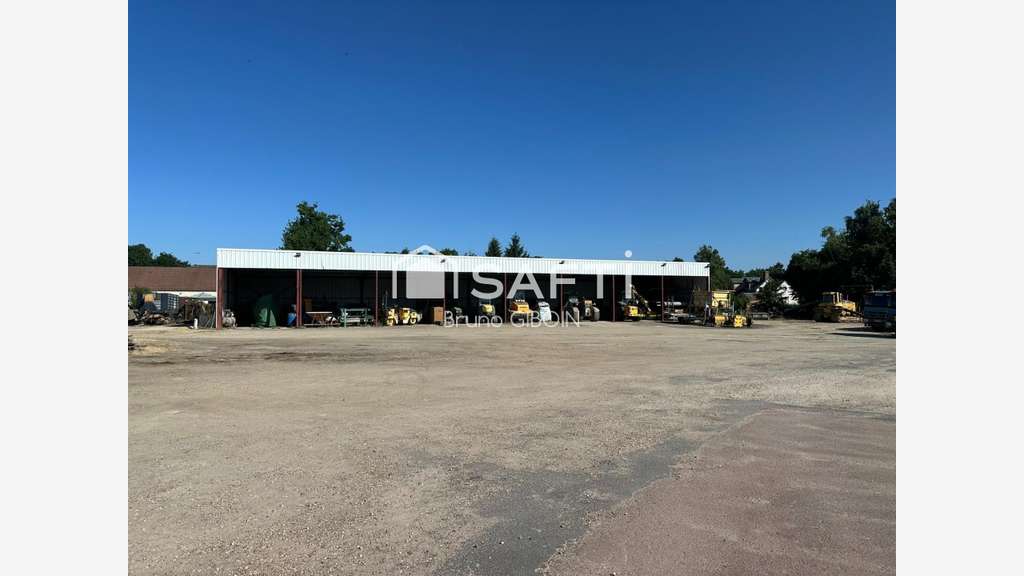 Locaux, 2 hangars 1120m² proche Sully