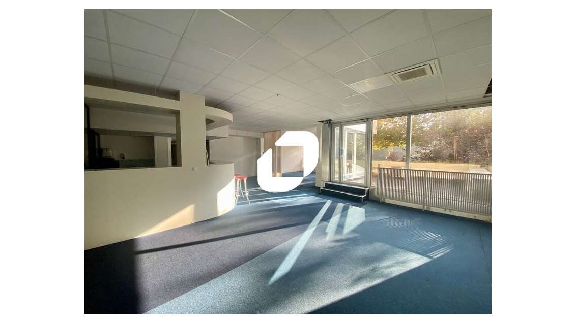 Vente Bureaux 831m² Suresnes