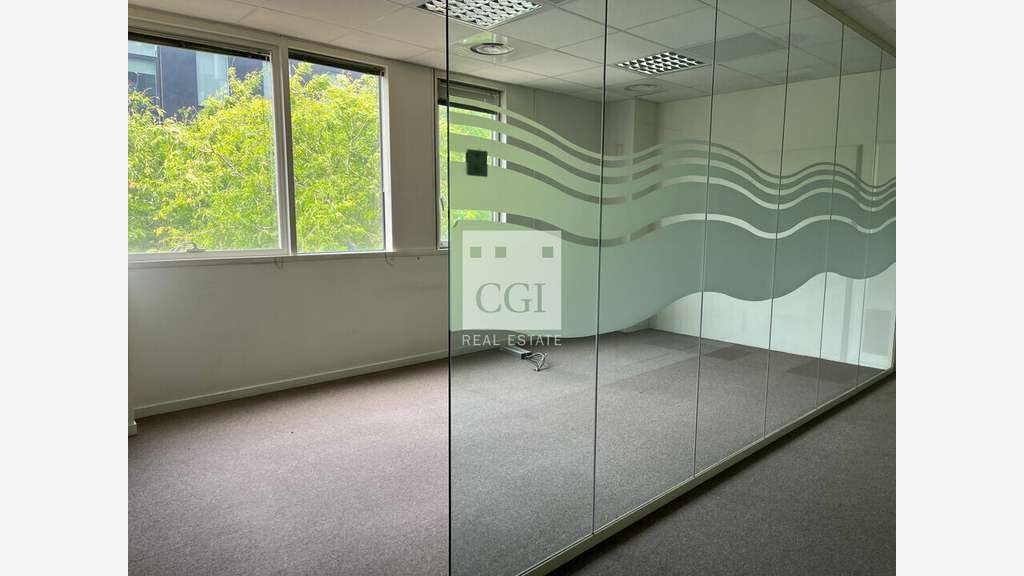 Vente bureaux 6735m² à Lyon 7e Gerland