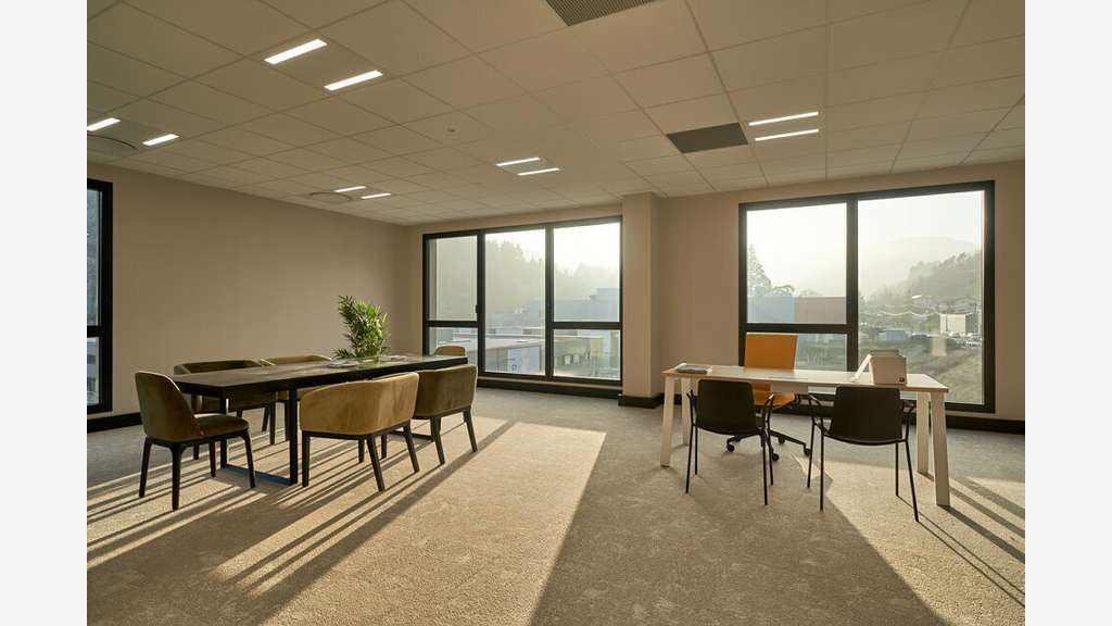Vente bureaux de 34 000m² à Tarare empl N°1