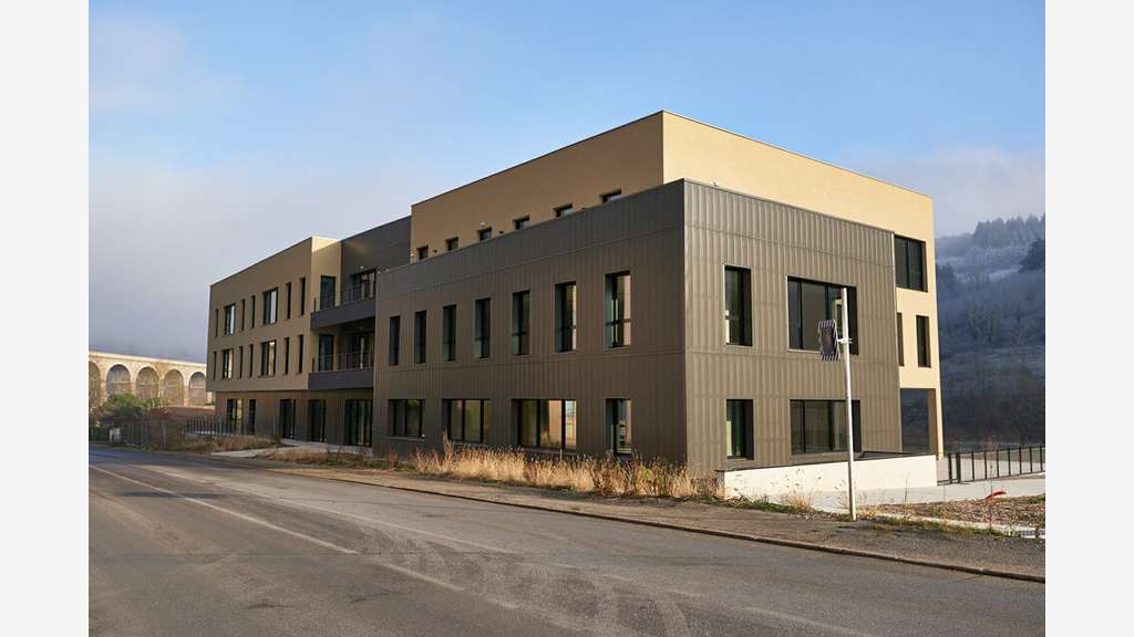 Vente bureaux de 34 000m² à Tarare empl N°1
