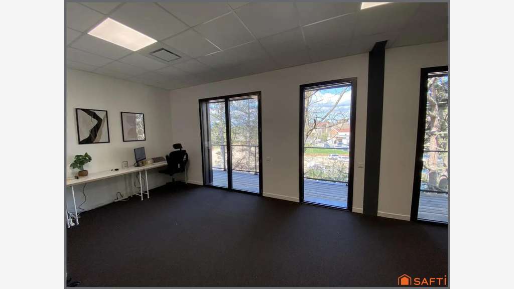Bureaux neufs 147m² à vendre à Tassin-le-Bourg