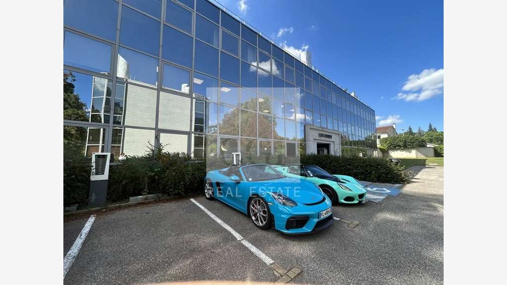 A louer bureaux de 218m² à Tassin-la-Demi-Lune