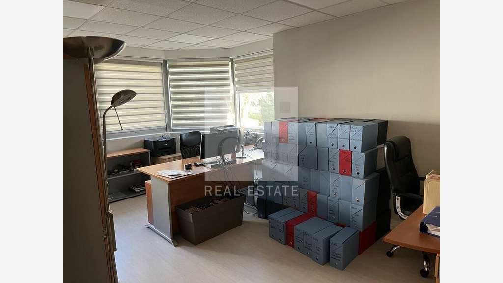 A louer bureaux de 218m² à Tassin-la-Demi-Lune