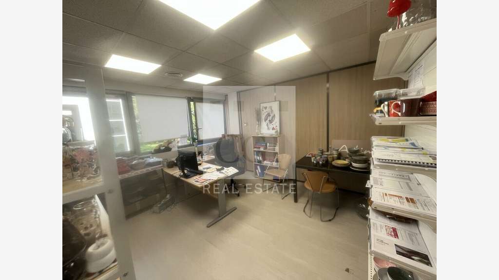 A louer bureaux de 218m² à Tassin-la-Demi-Lune