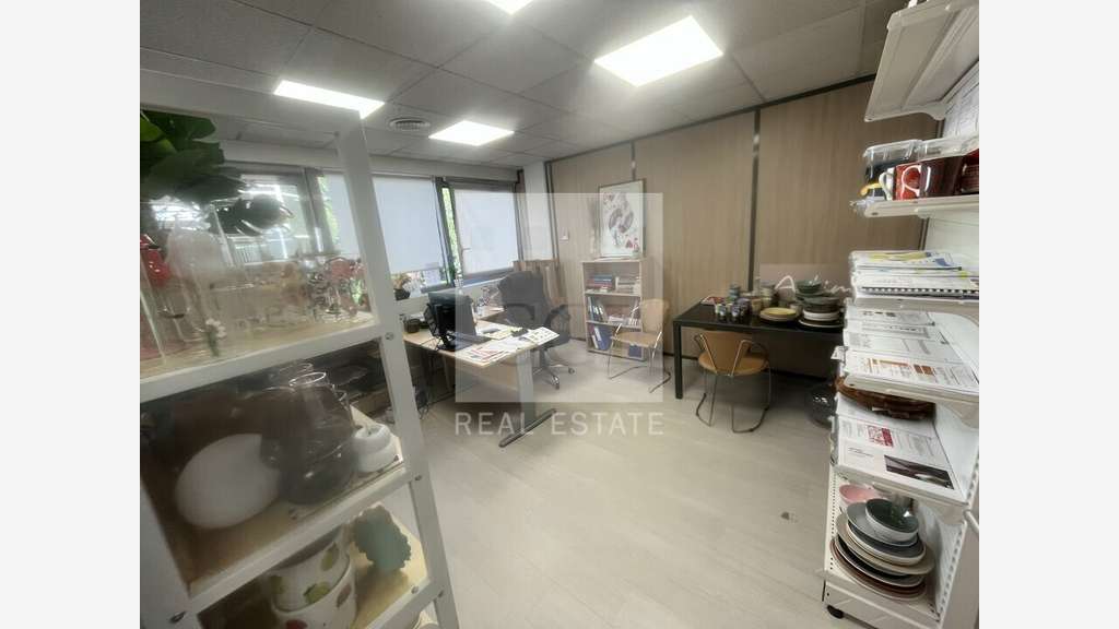 A louer bureaux de 218m² à Tassin-la-Demi-Lune