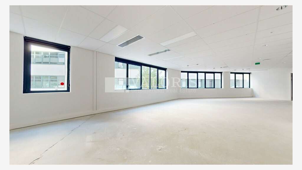 Superbes bureaux à vendre à Tassin-la-Demi-Lune