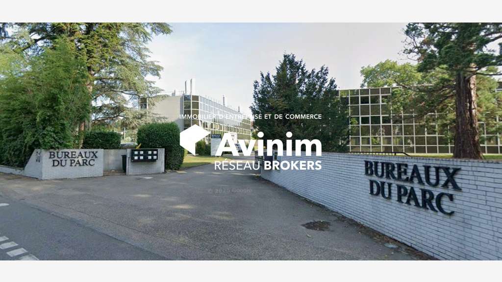 Vente confortables bureaux 218m² R+1 à Tassin !