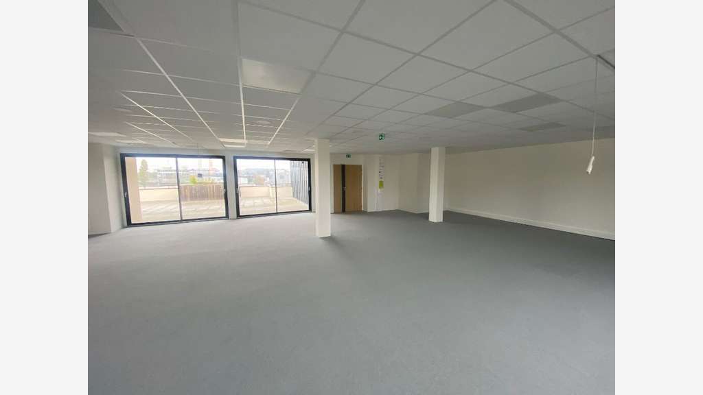 Bureaux de 425m² à vendre à Lyon Techlid