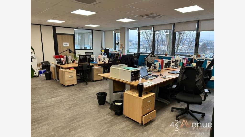 Vente bureaux en parfait état 170m² Saint-Etienne