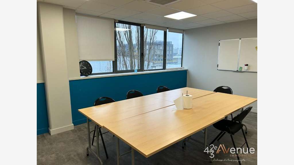 Vente bureaux en parfait état 170m² Saint-Etienne