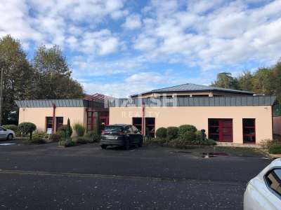Bâtiment de bureaux indépendant en très bon état