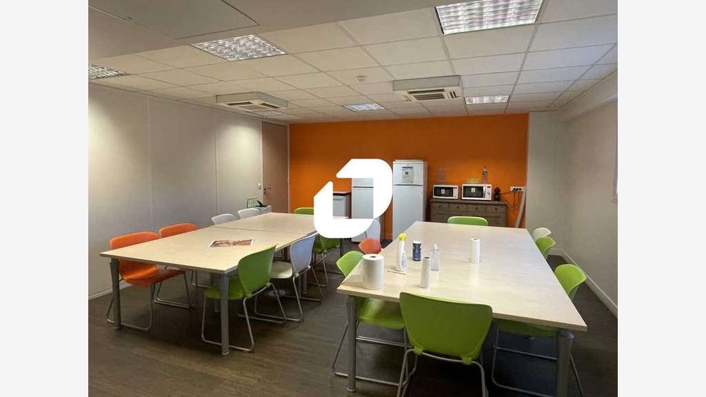Vente Bureaux 770m² Torcy
