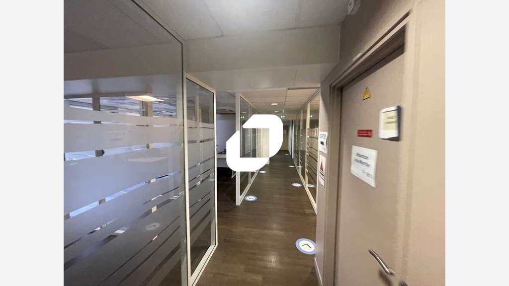 Vente Bureaux 770m² Torcy