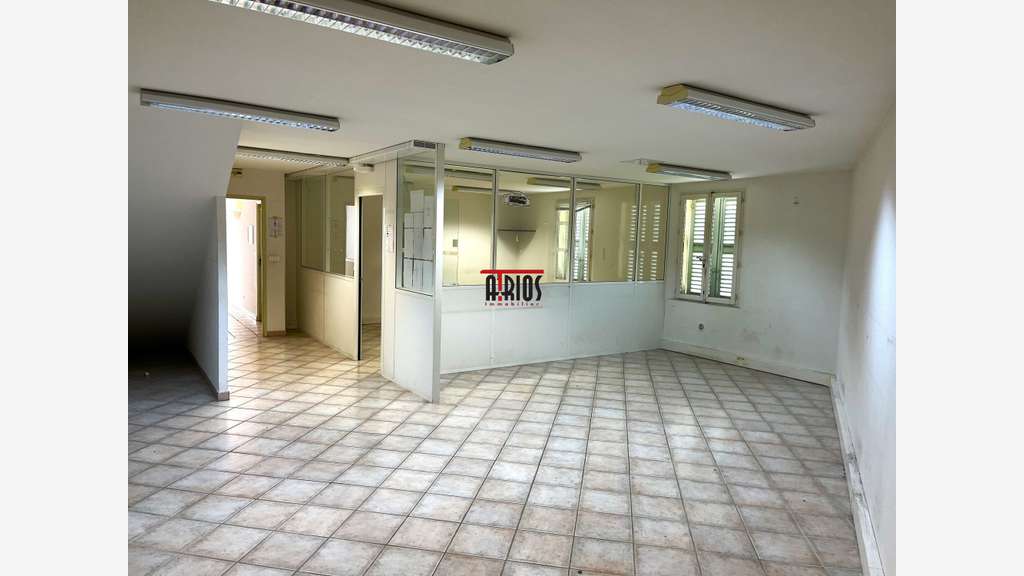 Vente bureaux 1000m² à Toulon Sainte-Musse