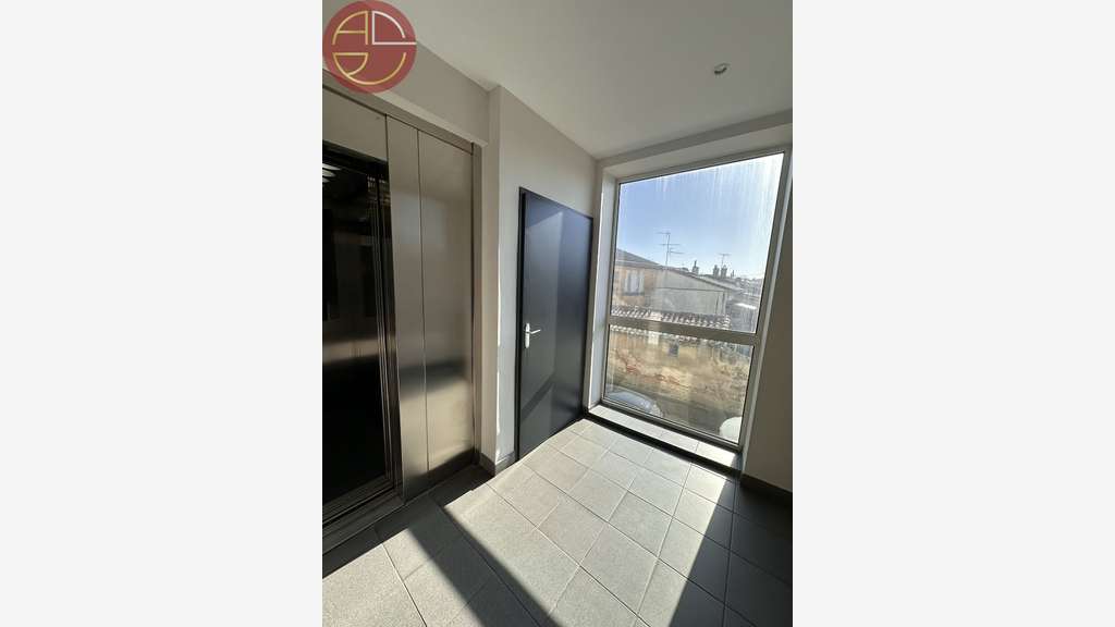A vendre bureaux cloisonnés 142m² à Toulouse