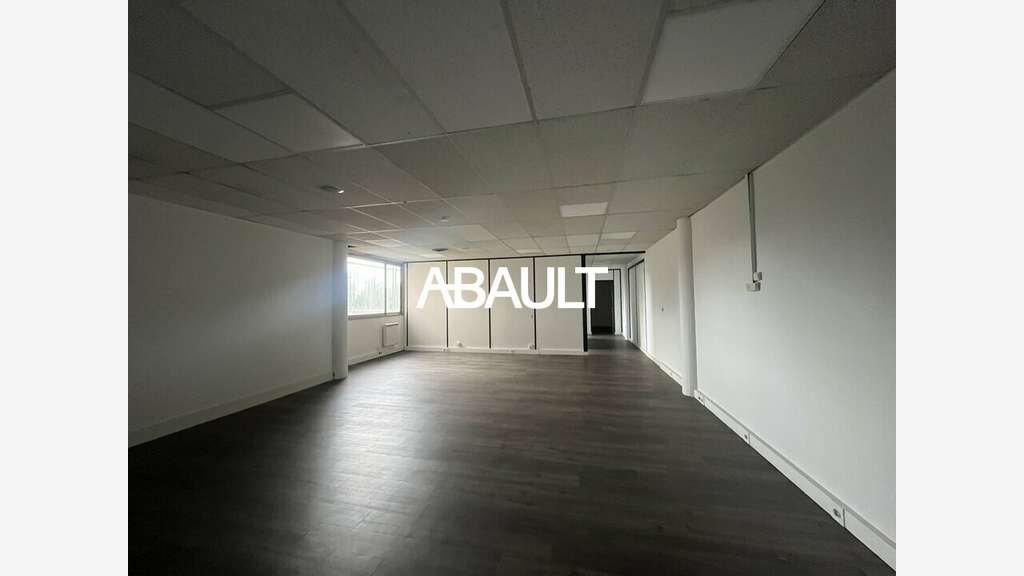 A vendre bureaux 2000m² loués à Toulouse Purpan