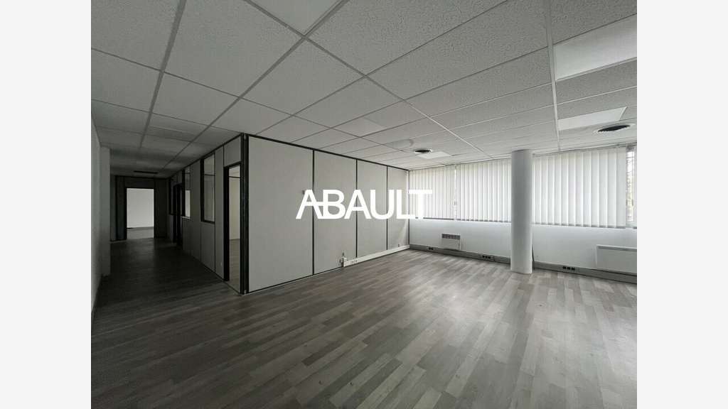 A vendre bureaux 2000m² loués à Toulouse Purpan
