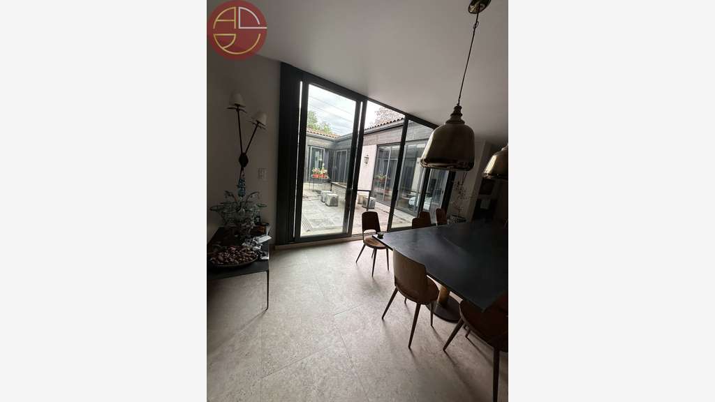 AV plateau de bureaux 405m² avec patio à Toulouse
