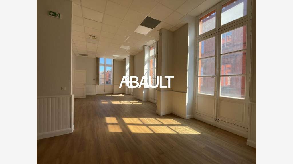 Bureaux 200m² à vendre Toulouse place du Capitole