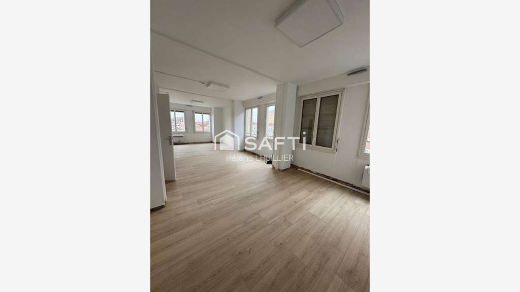 AV bureaux 75.97m² au 5ème étage à Toulouse centre