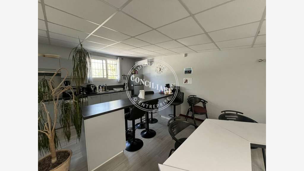 Vente locaux d'activité de 700m² à Toulouse Sud