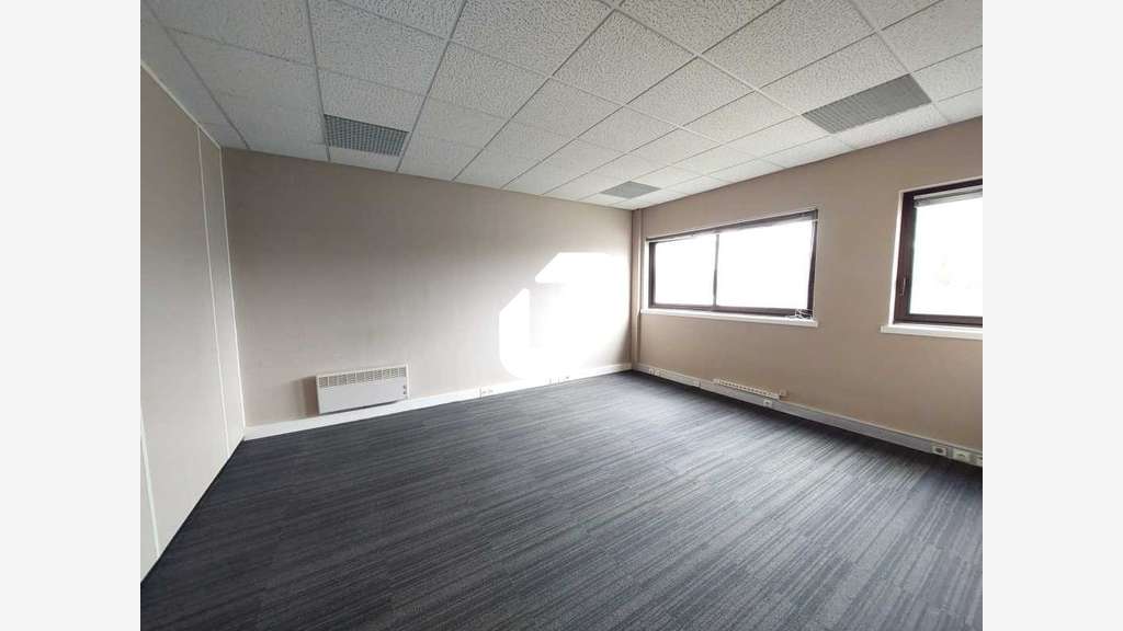 Vente Bureaux 197m² Toussus le noble