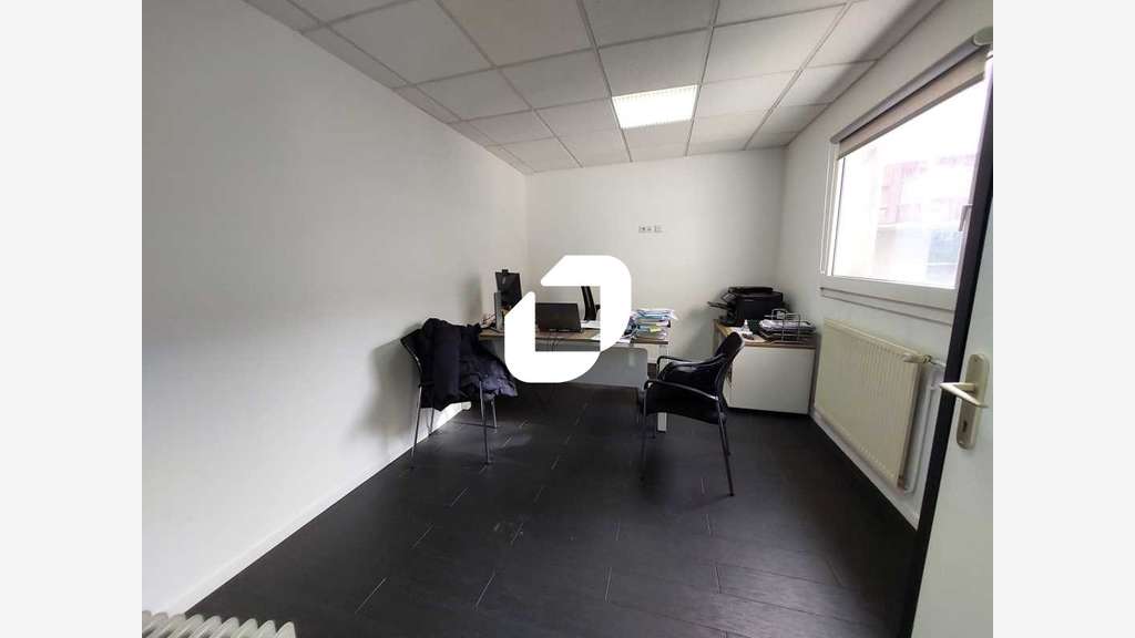Vente Bureaux 112m² Trappes