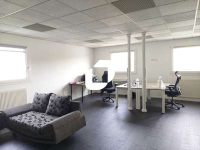 Vente Bureaux 112m² Trappes