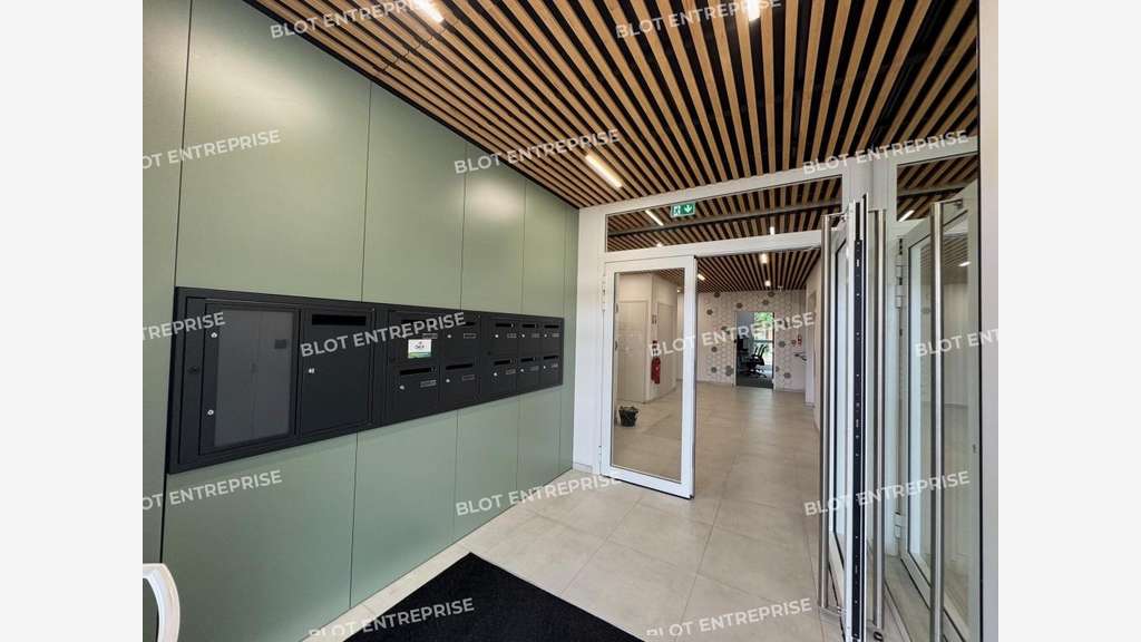 A vendre bureaux 647m² à Treillières Parc de Ragon