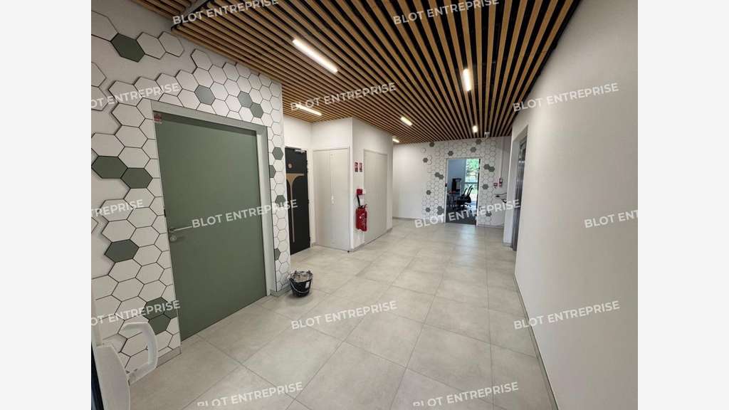 A vendre bureaux 647m² à Treillières Parc de Ragon