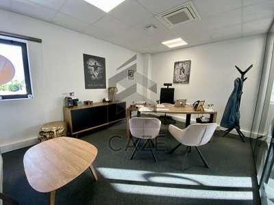 Bureaux 290m² R+2 et R+3 à vendre à Tresses 